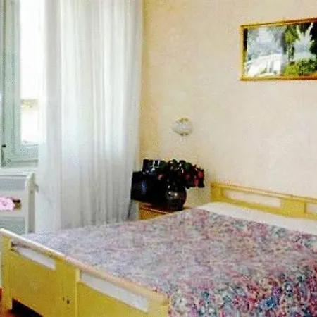 Ξενοδοχείο Elena *